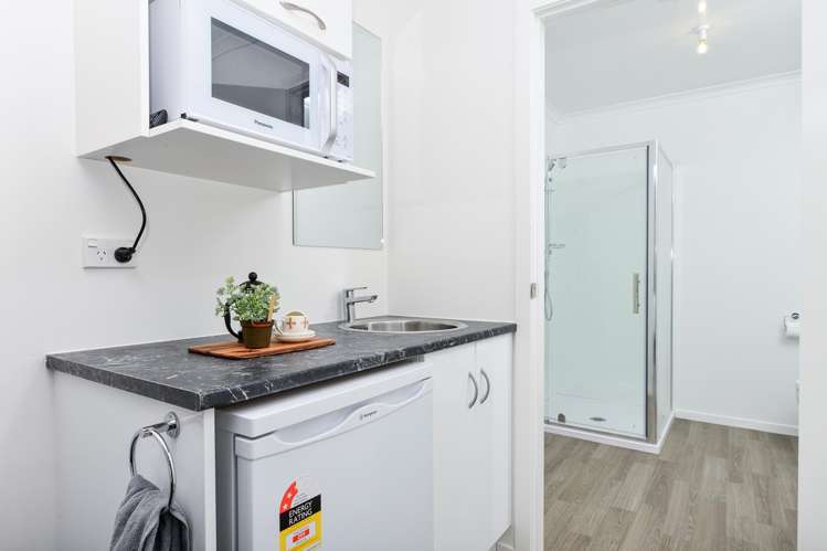 2/68b Mahoe Street Melville_2