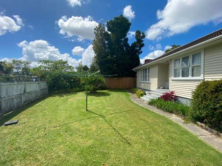 2 Aronui Terrace Kelston_0