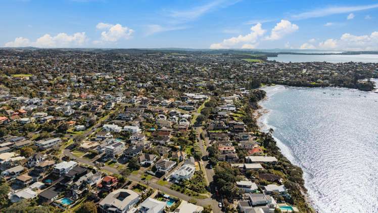 2/14 Clifton Road Waiake_25