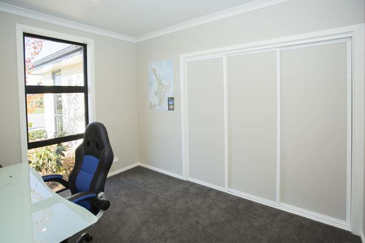 32 Charlesworth Drive Allenton_12