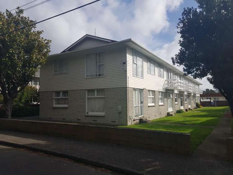  4/10 Trevethick Grove Woburn_12