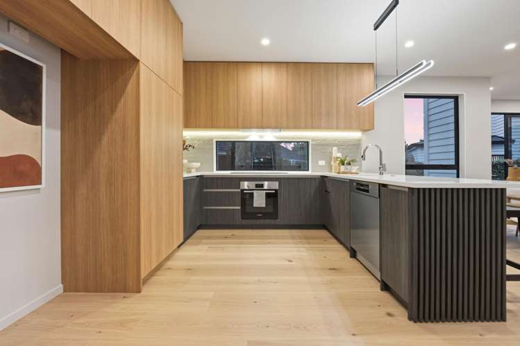 8c Catalina Crescent Forrest Hill_20