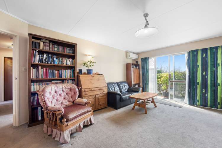 2/8 Exeter Street Stoke_5