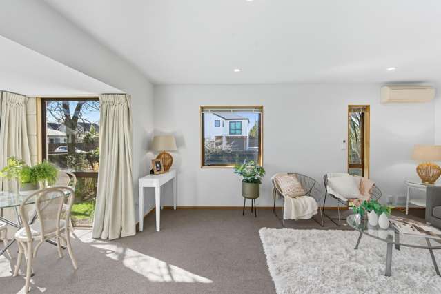 1/4 Broadbent Street Riccarton_3