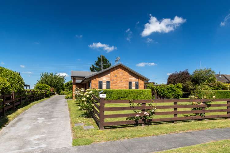 10 De La Mare Drive Leamington_23