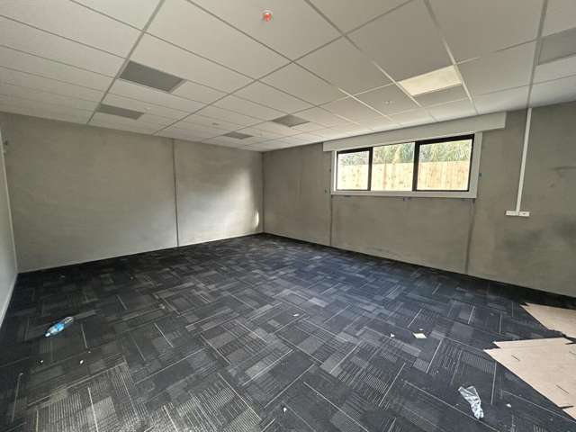 Unit 2, 253 Ihumatao Road Mangere_4