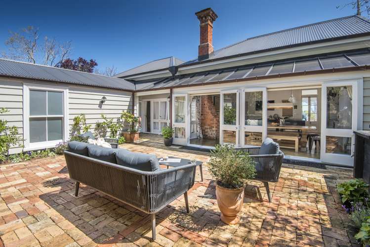 1/90 Victoria Road Devonport_5