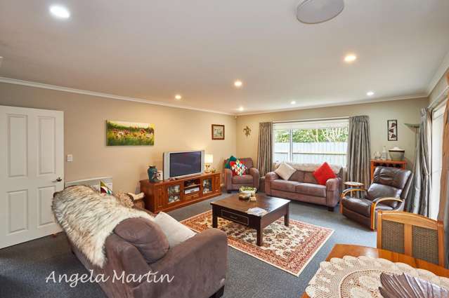 4 Barnes Court Roslyn_4