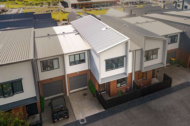 15 Moki Place Long Bay_21