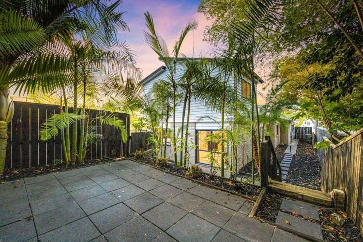 70 Tiverton Road New Windsor_15