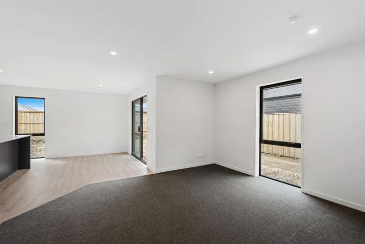 8 Vercoe Street Elgin_20