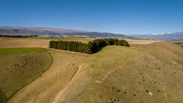 Lots 2-3 Tomich Heights, Tarras-Cromwell Road, Tarras Wanaka Surrounds_1