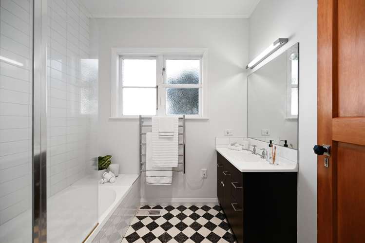 14 Galway Avenue Hamilton East_14