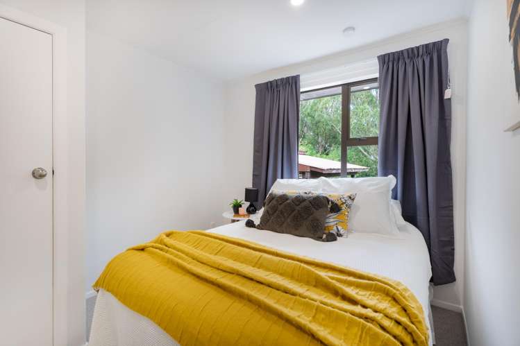 25 Waihemo Street Waitangirua_11