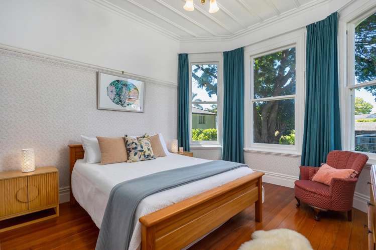 707 & 707B New North Road Mount Albert_23