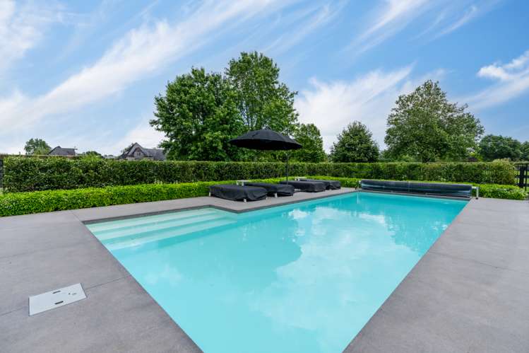 119 Racecourse Road Cambridge_32