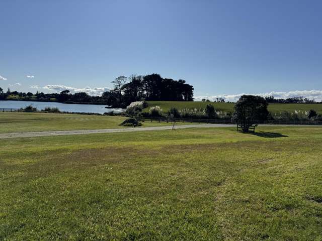 Waterside Section 1015m2 at Clarks Beach!