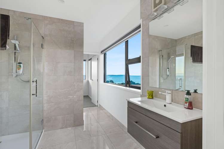 202 Vipond Road Stanmore Bay_12