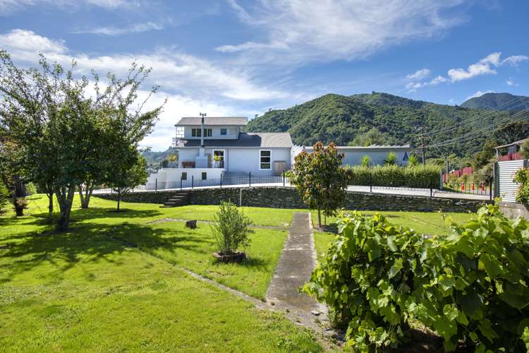 30 Wairau Road Picton_22