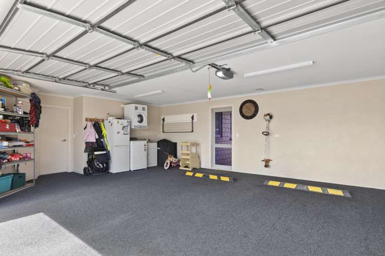 17 Farleigh Close Huntington_20