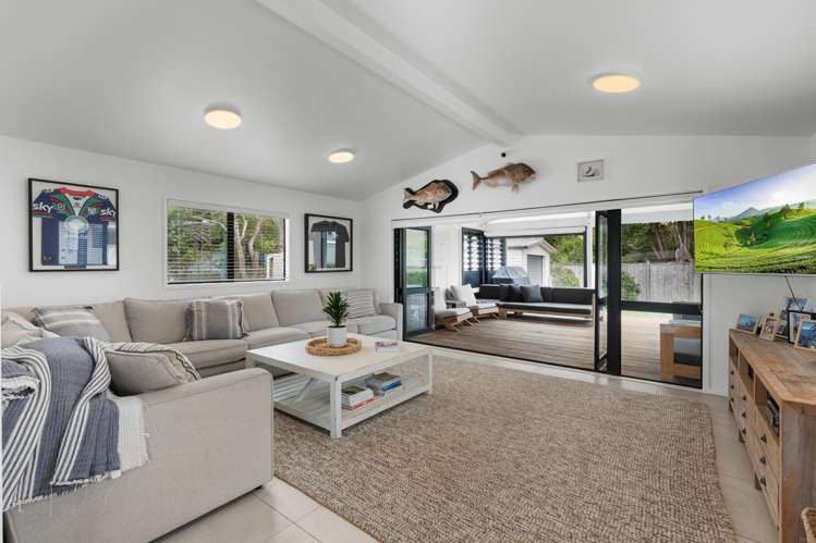 7 Alamar Crescent Mangawhai Heads_7