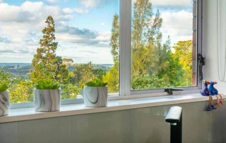 2/117 Glengarry Road Glen Eden_5