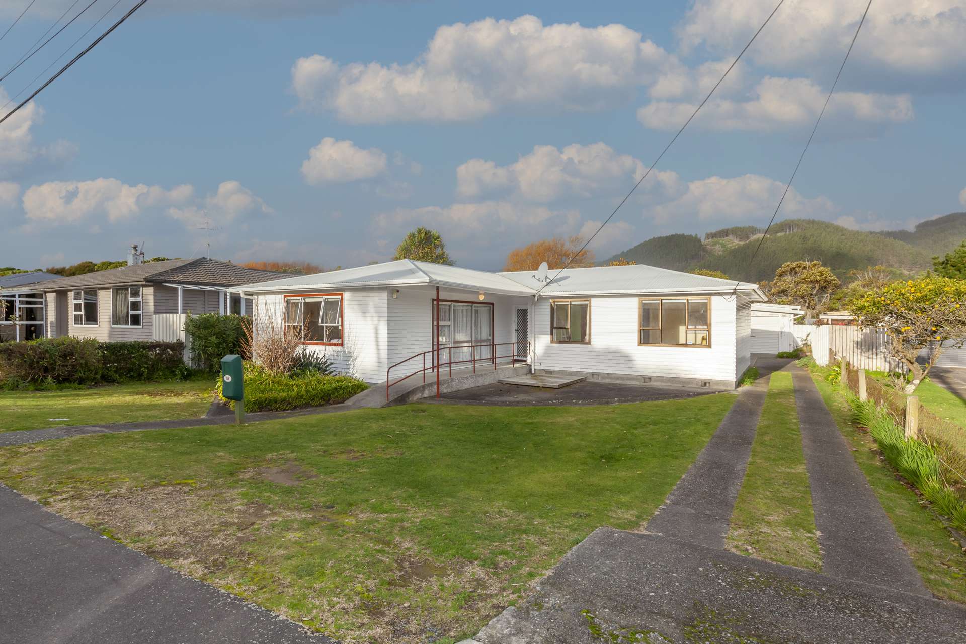 156 Tilley Road Paekakariki_0