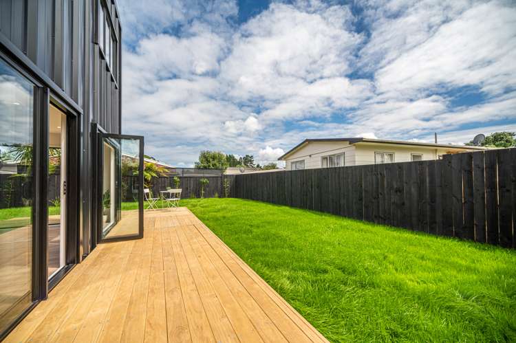 2/111 Taikata Road Te Atatu Peninsula_10