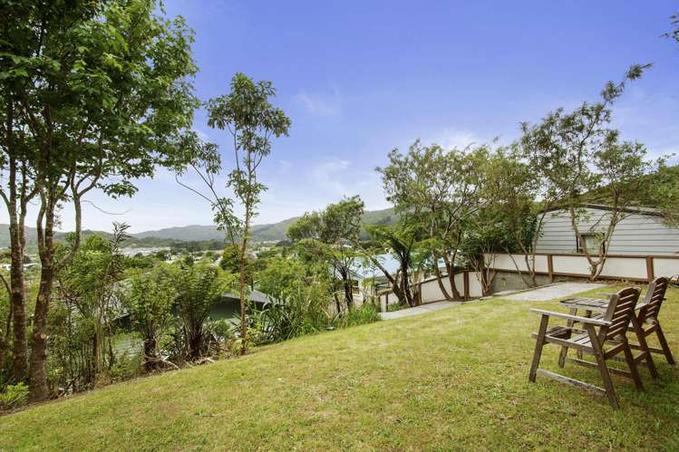 63 Holland Street Wainuiomata_16