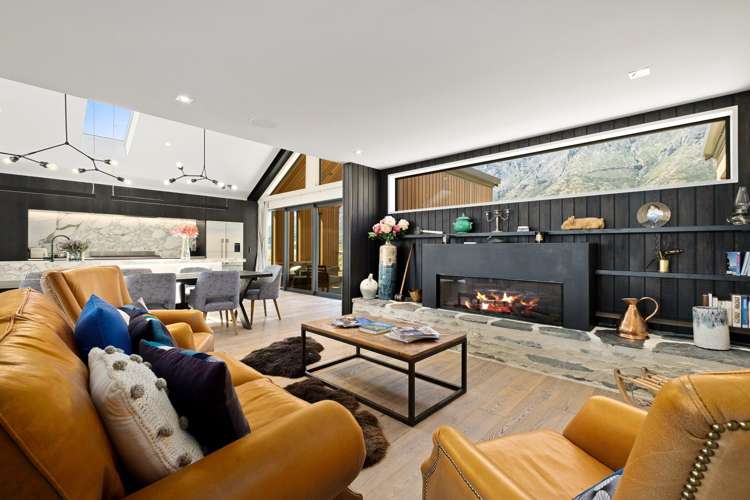 22 Falconer Rise Jacks Point_5