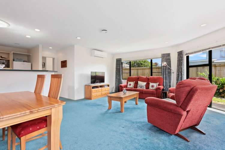 5a Kokiri Street Te Atatu South_7