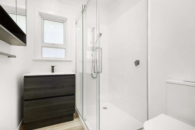 42 Bledisloe Crescent Wainuiomata_12