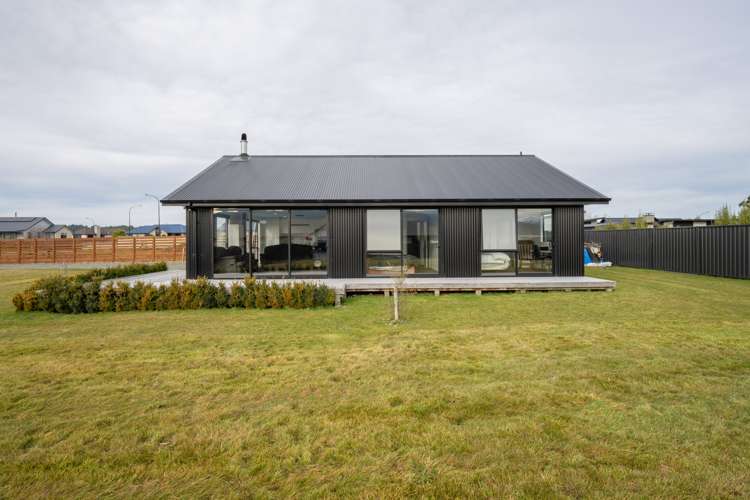 19B Takitimu Ave Te Anau_14