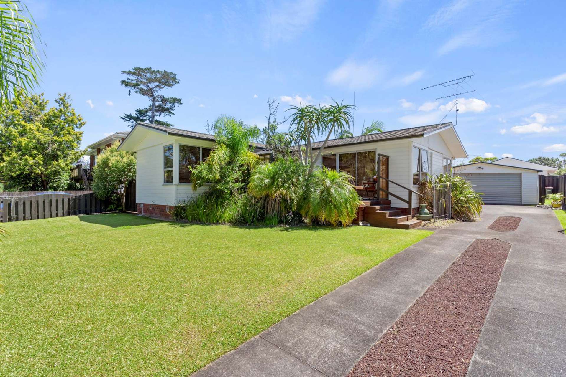 49 Hope Farm Avenue Pakuranga Heights_0