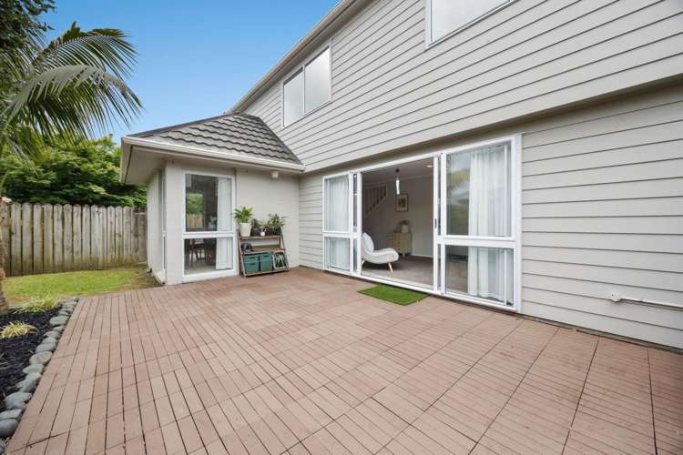 2/26 Headcorn Place Botany Downs_10