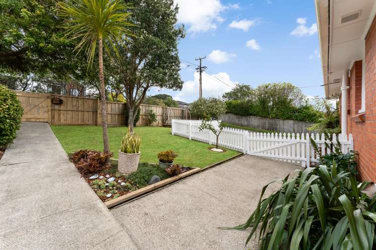 1/625 Beach Road Rothesay Bay_21