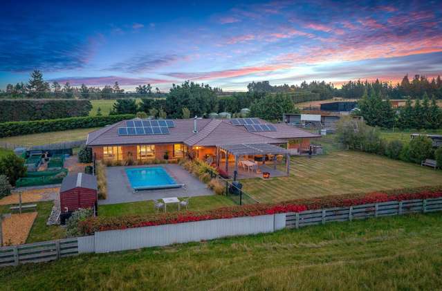 A Lifestyle of Space, Privacy & Spectacular Views