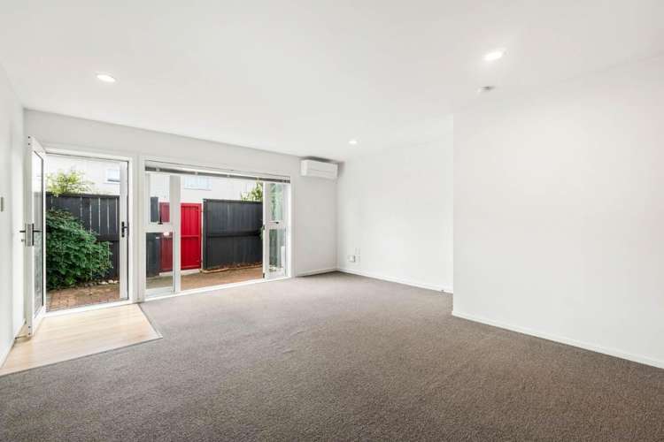 32/99 Mays Road 10051_2
