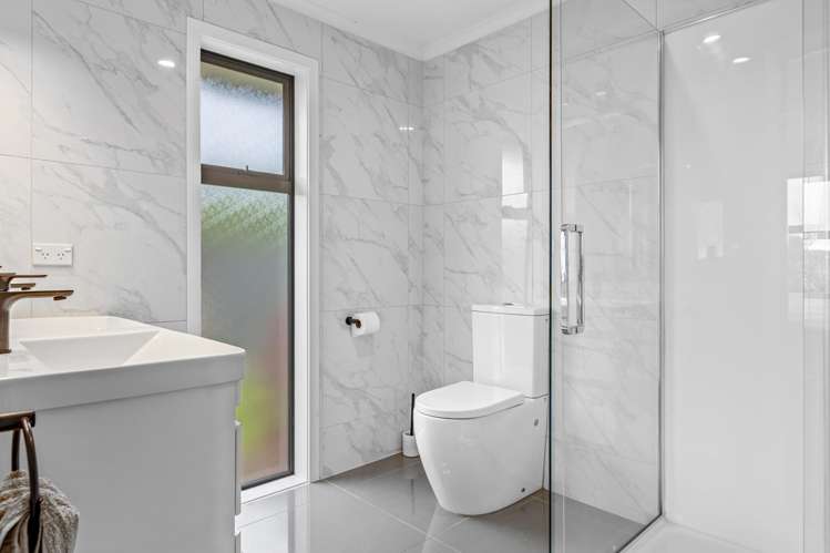 28 Landsborough Drive Darfield_11