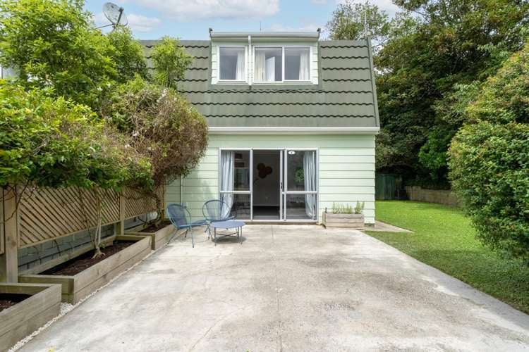 8/2 Burdendale Grove_0