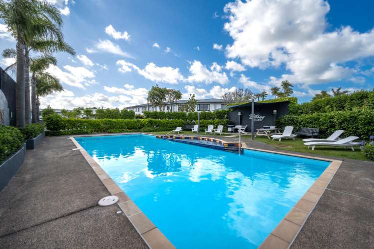 111/2 Armoy Drive East Tamaki_16