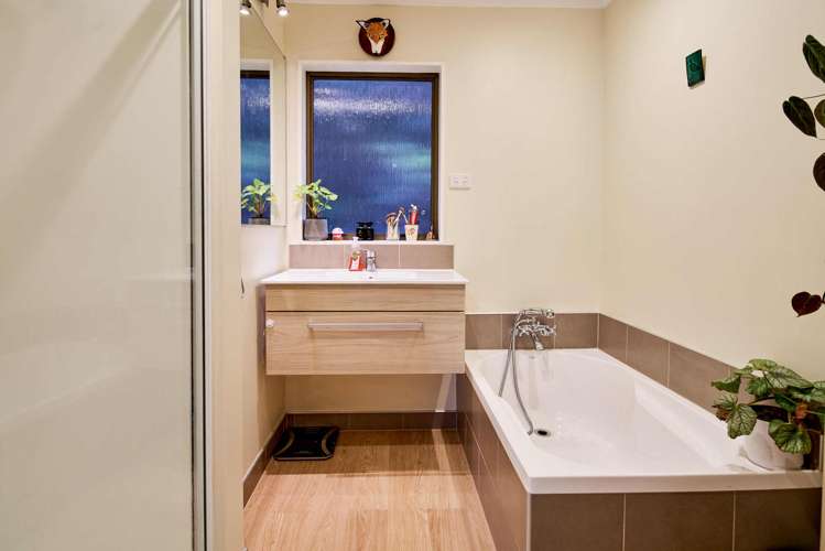 9 Kenef Road Paremata_20