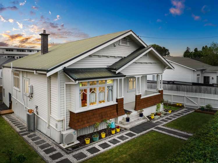 84 Aroha Avenue Sandringham_13