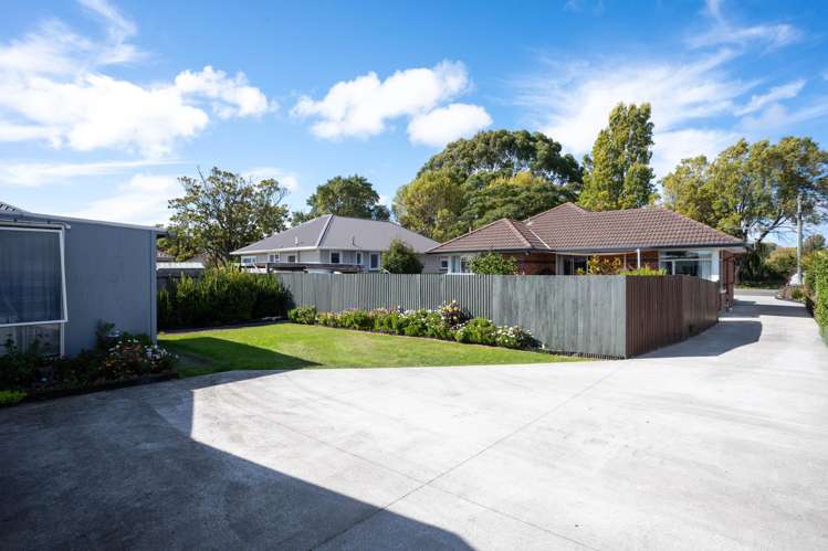 918 Avonside Drive Avondale_37