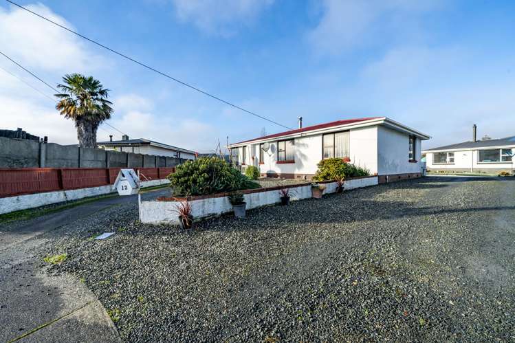 12 Anderson Place Gore Surrounds_23