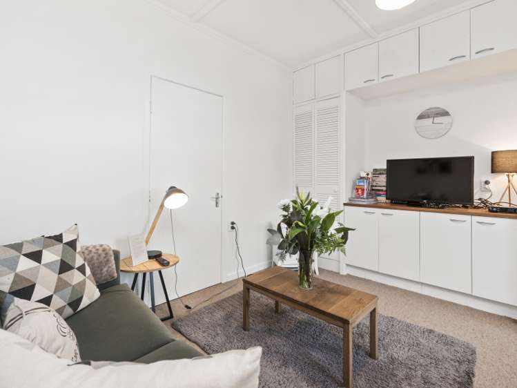 65 Wynyard Crescent Fernhill/Sunshine Bay_21