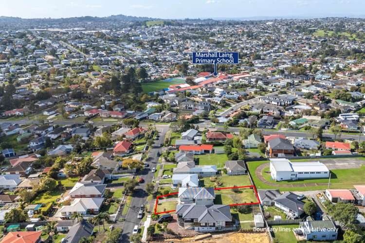 12 Dundee Place Blockhouse Bay_17