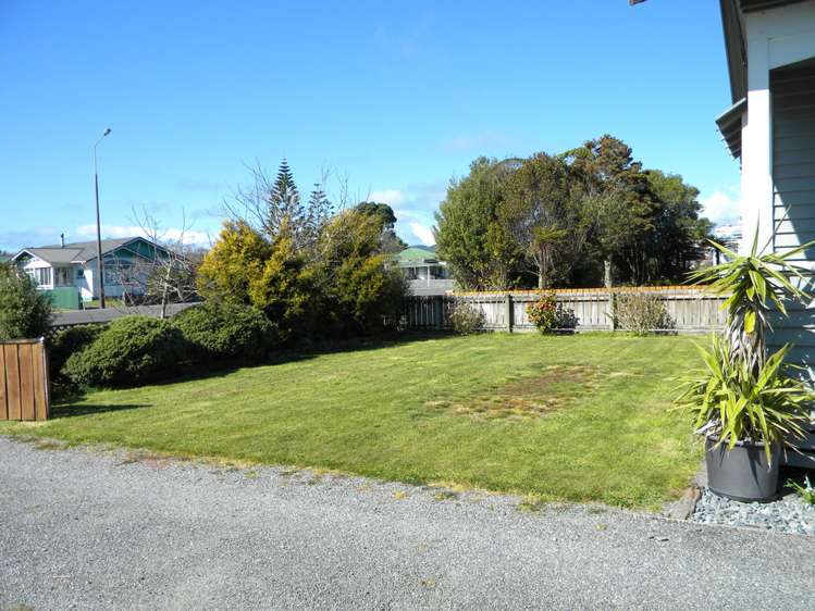 147 Weld Street Hokitika_13