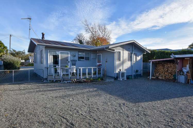 237a High Street North Carterton_19