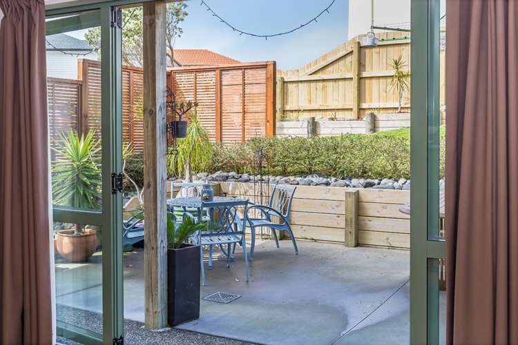 215 Alec Craig Way Gulf Harbour_19